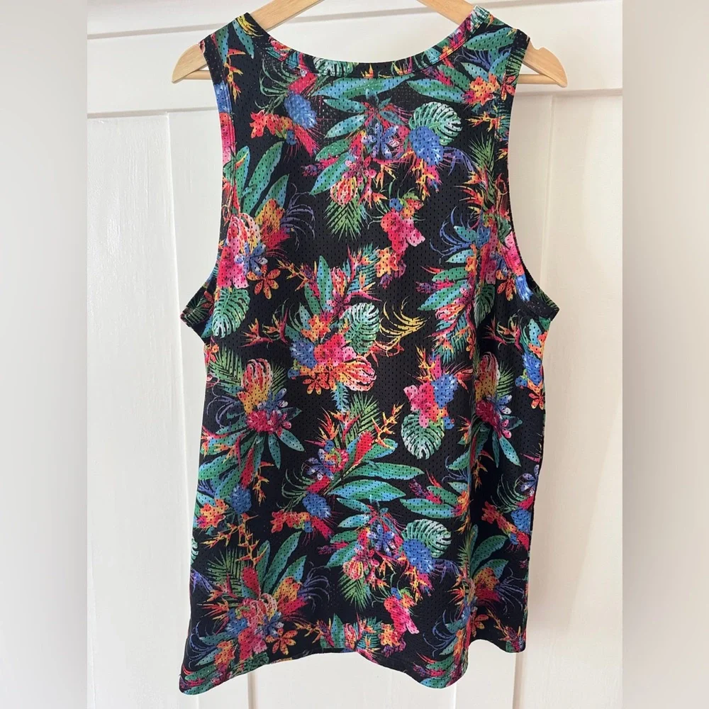 On the Byas Unisex Tropical Floral Tank Top | sz Large | excellent condition - Picture 2 of 5